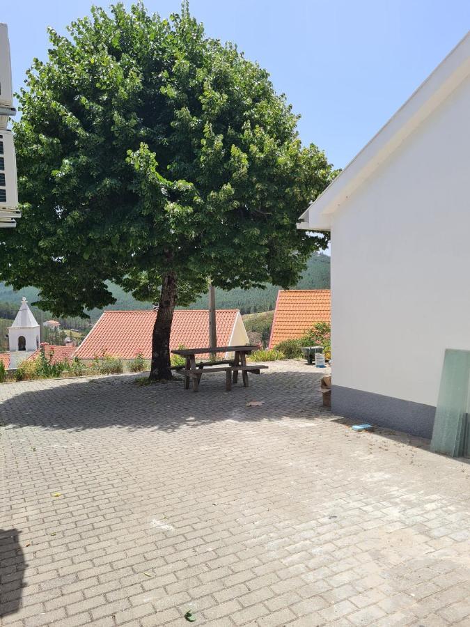 Casas Da Escola - "A Escola" - Meas Villa Pampilhosa da Serra Exteriör bild